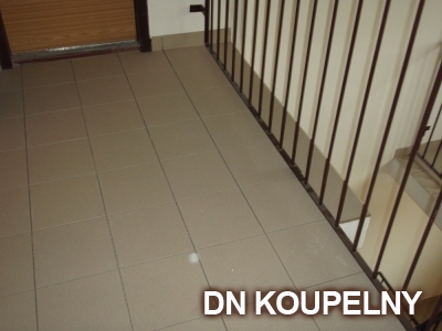 38-645-pokladka-dlazby-na-schodiste-v-panelovem-dome-ostrava-small.jpg